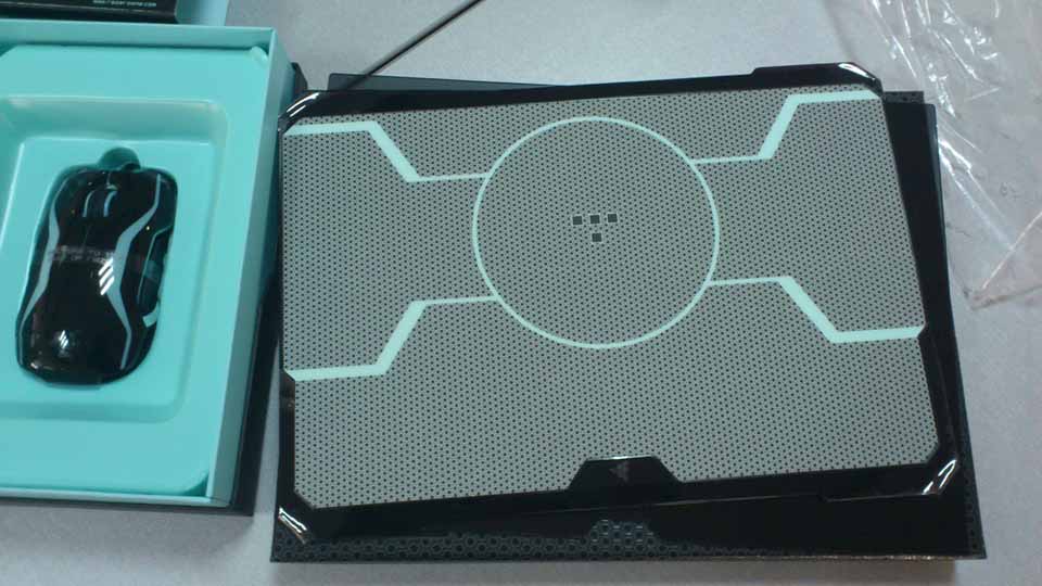 �������������ۡ� ȫ������ Razer Tron Mouse ��ս�����������+���� �Ա�650��˳��