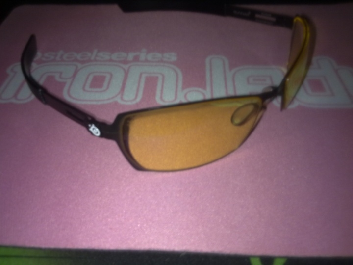 �Գ�steelseries scope �۾� ɭ������3d g4me 1����