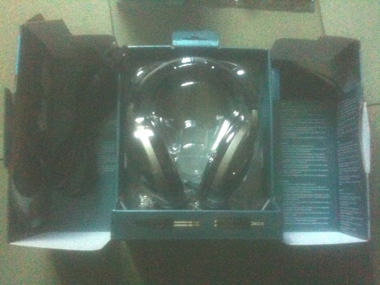 ���ɶ�����ɭ��HD555�����š�����