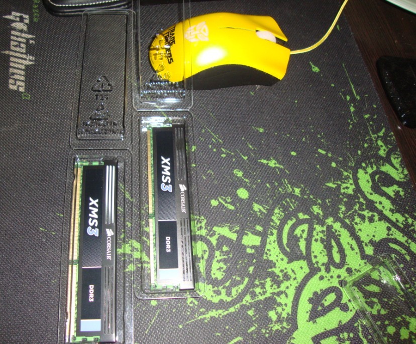 ����Ƽ����iphone4 32G 3400 ������