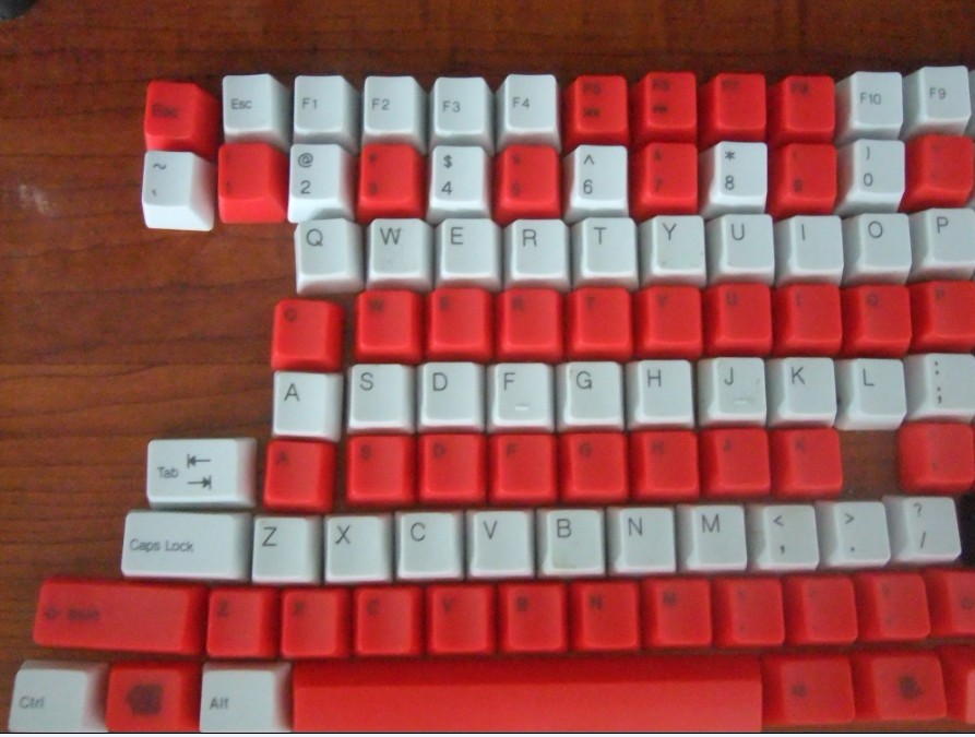 ת���ɿ���104���̣���ɫ�����ིʺ��ñ��Zowie104��ñ���죩
