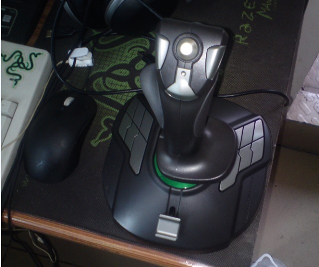 �����ۡ�Thrustmaster��ʿ T-16000M ����ҡ�ˣ�300����Ҫ�������
