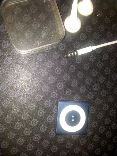 ����Shuffle4����ɫ2GB