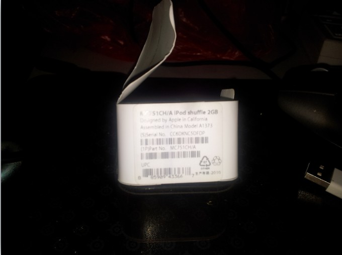 ����Shuffle4����ɫ2GB