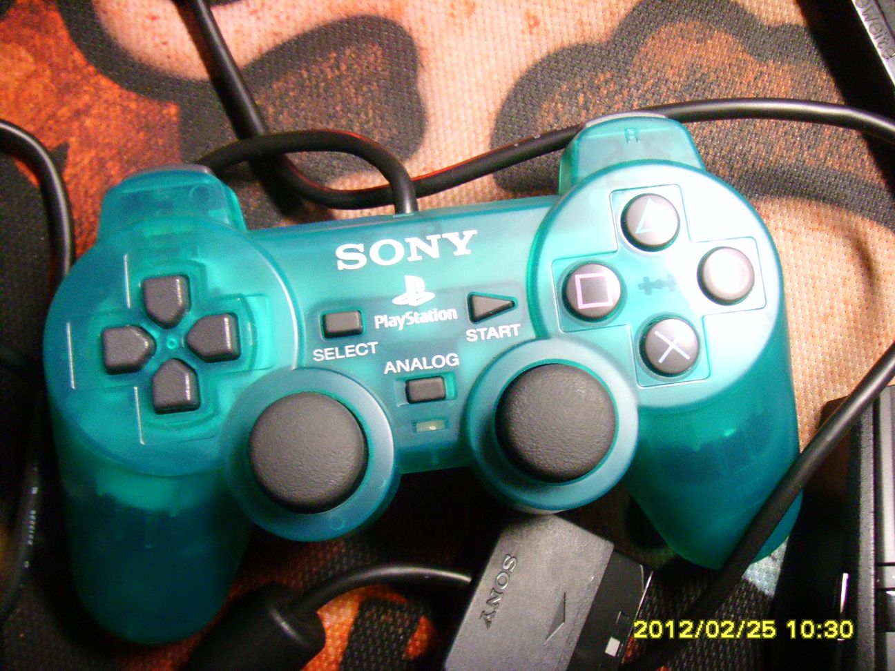 ����  PS2 ��ɫ�ֱ� �� USBת����