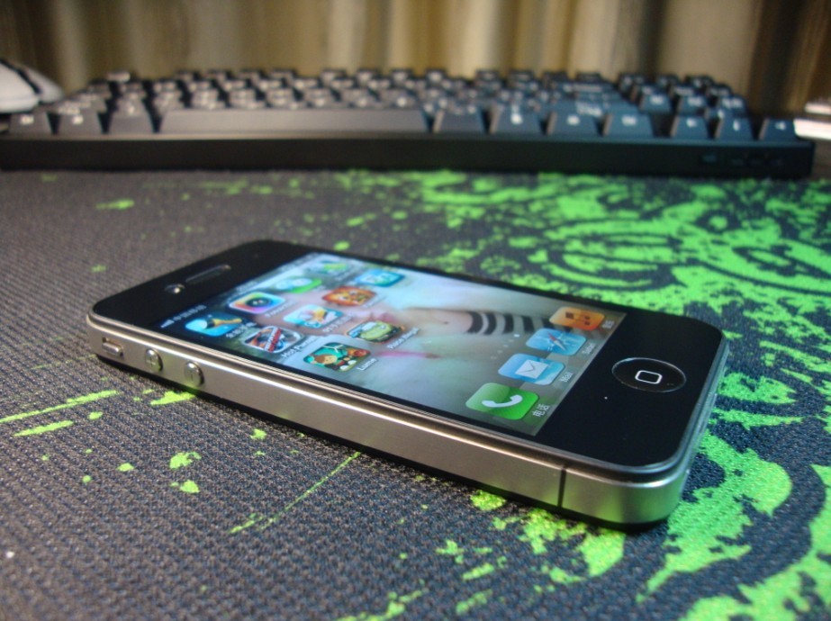 iphone 4 32G 2011��10�¼��� 3700Ԫ