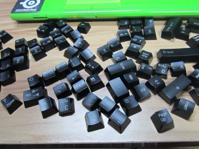 ����NOPPOO104��ɫ��+QCKTYLOO