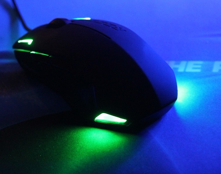 ���ѳ��� ROCCAT  Kova[+] ���鱪������ ��ͼ�س�
