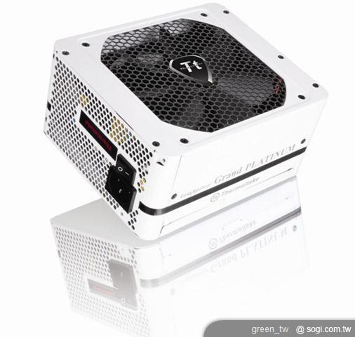 �����¡���Խ��������Ʒ�� - Thermaltake��Tt eSPORTS��LUXA2  ���h�Z�� CeBIT 2012