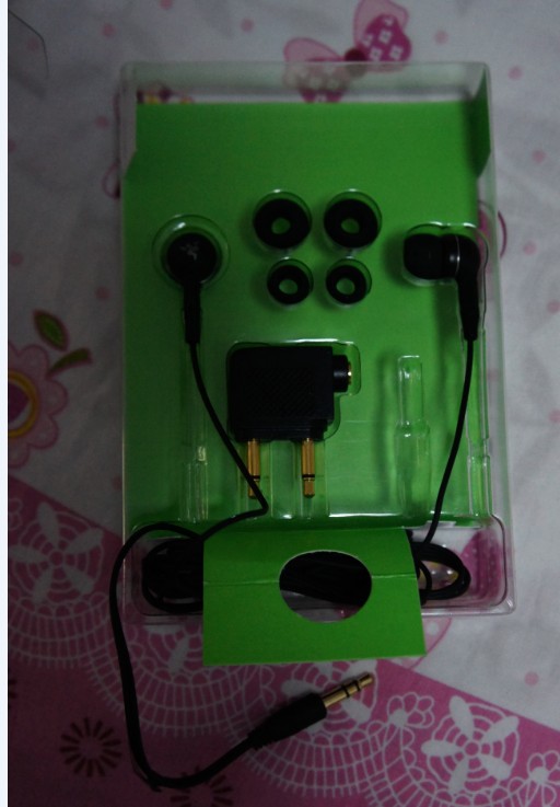 razer ����ȫ�µĻ�������ͨ�棩��Ʒ ��װ