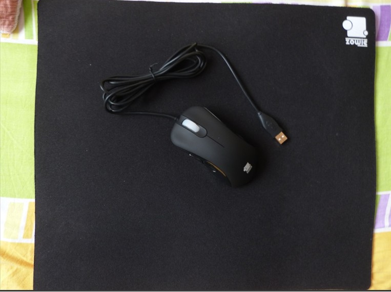 �����ۡ������е�����   EC2  �ڶ���9��ɫ��