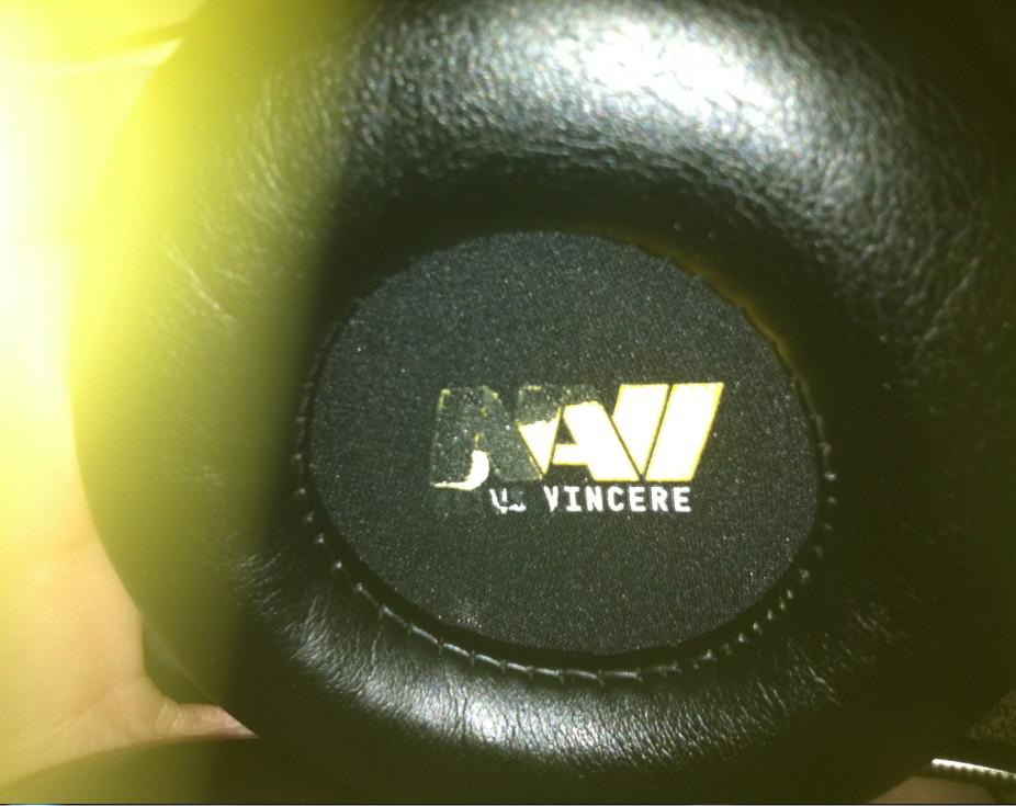 �����ۡ������������V2 NAVI���ɫ���� 9����  500