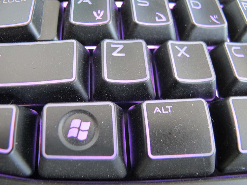 [7P] ������Alienware TactX�ӵ������Ա�