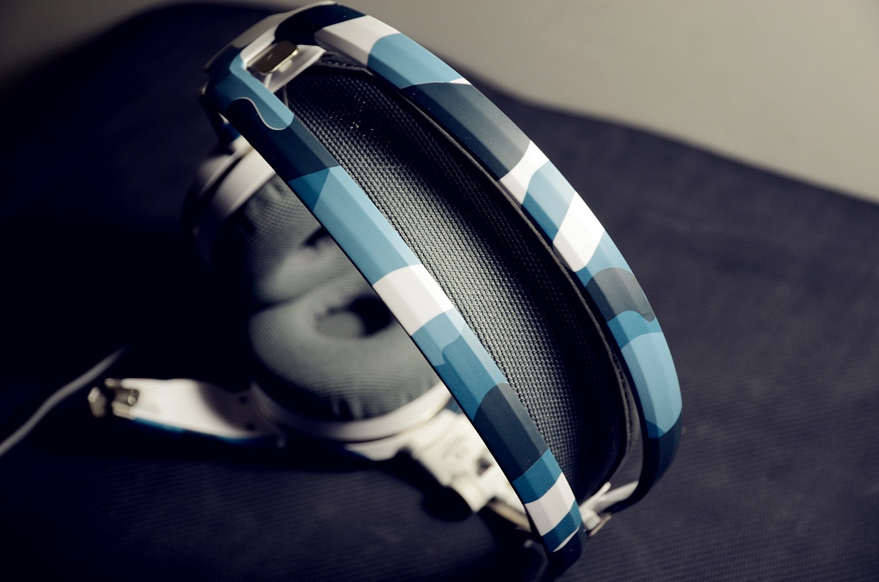 ��4�����Ļ�����դ��Բʡ���AKG GHS1��Ϸ�������⡾¶ˮ�ڶ�����