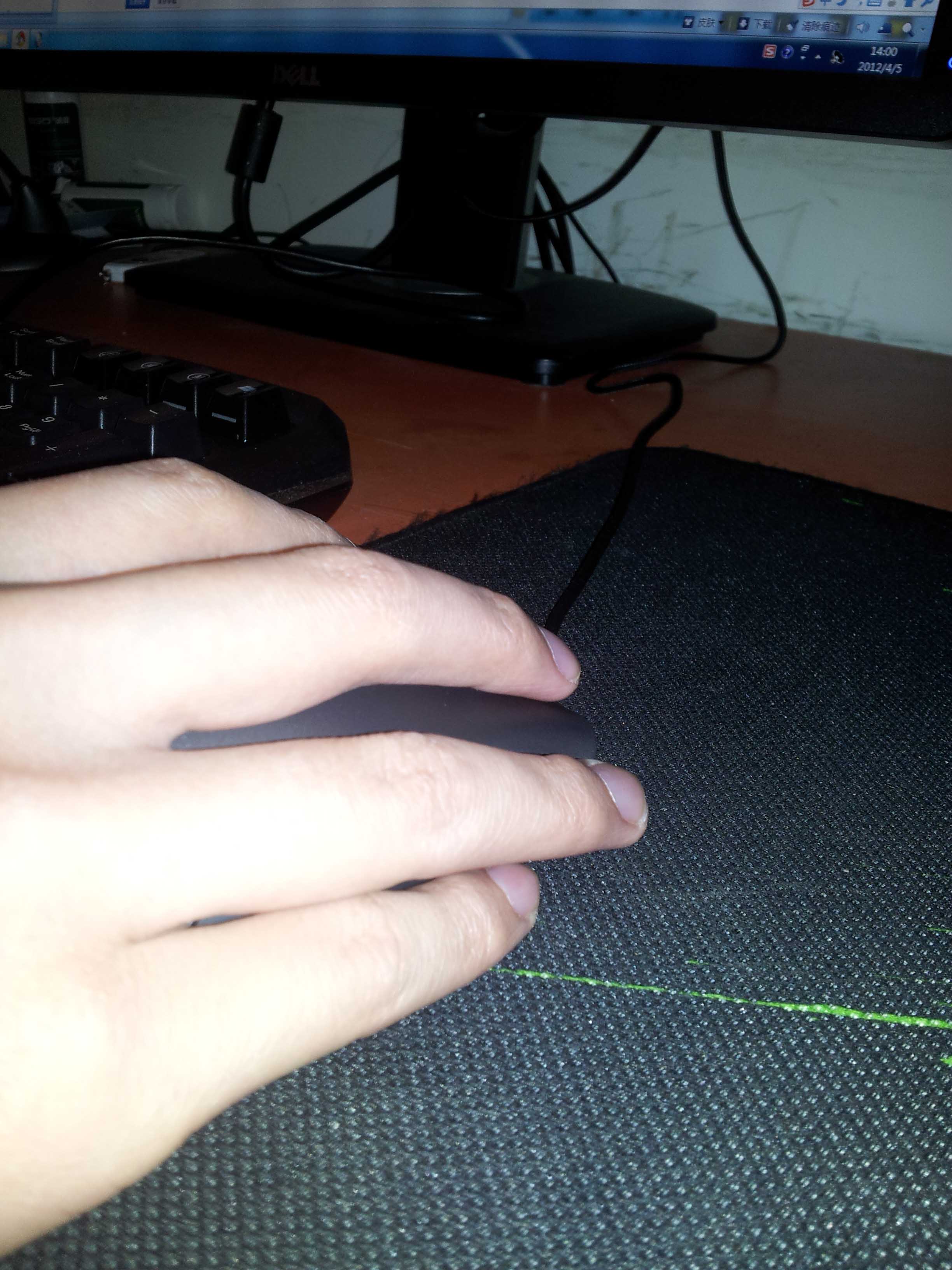 �����ֺ��񣬸о���ˬ������ͻȻ����СĴָ��֪����ô��