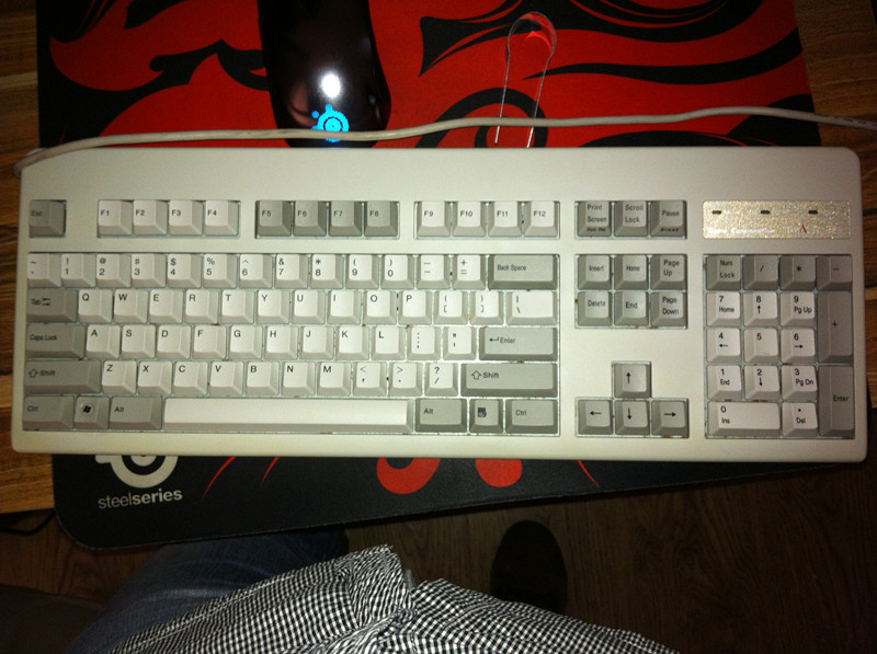 �����ݡ�������realforce 103 ��ɫ 1000