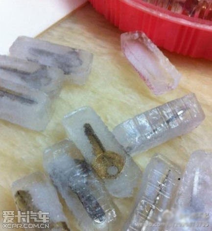 ��ת������μ�һ������Ů����ȻŪ��