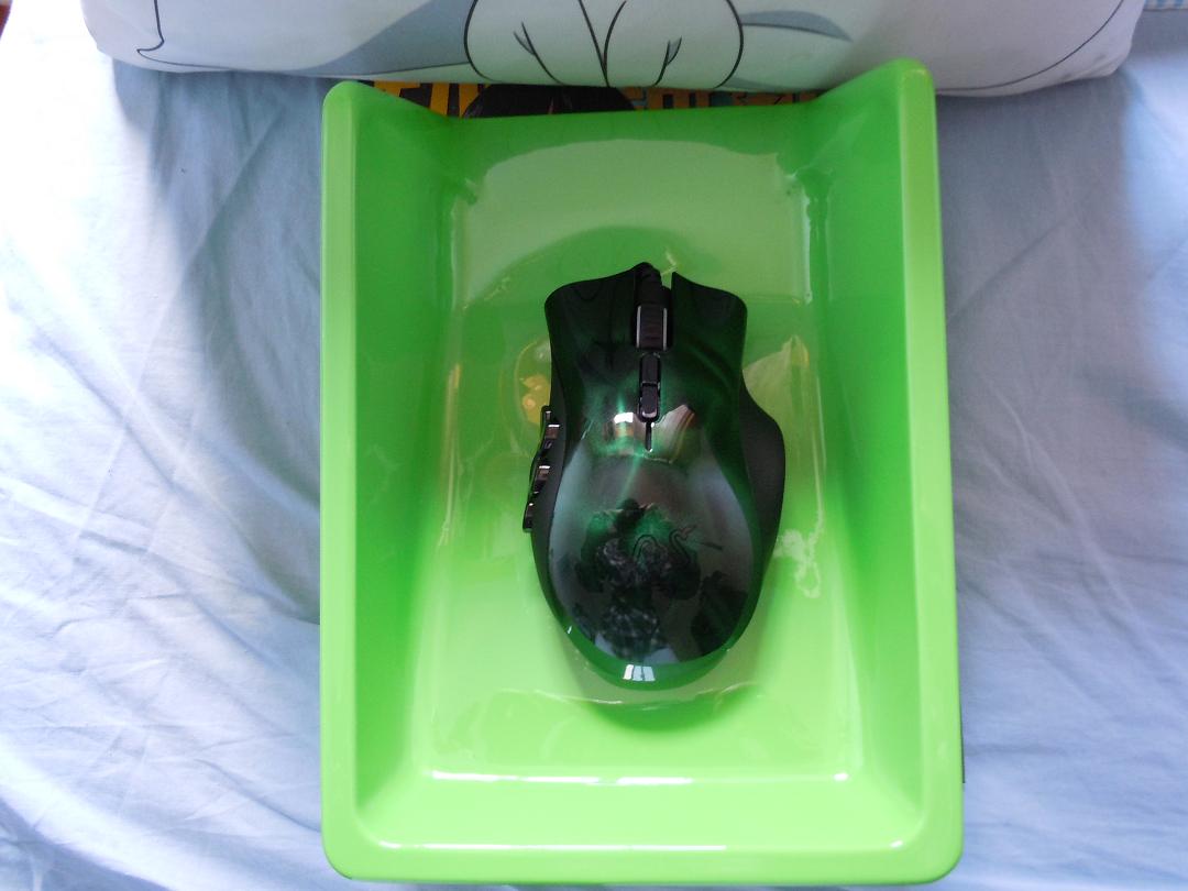 ��˵���㲻����...Razer naga��â�ǲ���������Ҳ֪������