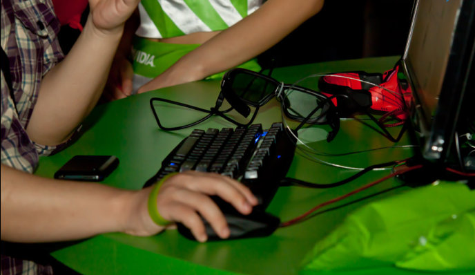 [NGF2012] ħЫ��PLU������Ʒ�״������Ϻ�NGFչ��