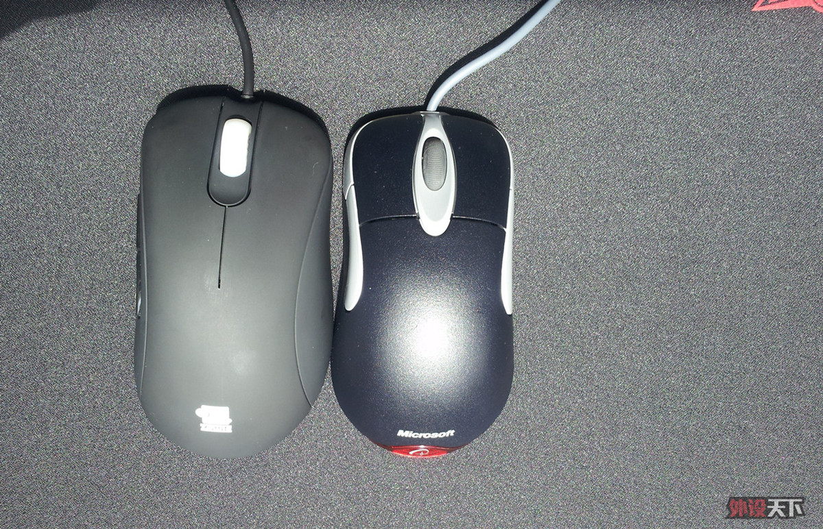 �﹦��Բ����� ��Zowie EC1 eVo�� �����ĵ�  ���ŶԱ�ͼ ��ףĸ���ǽ��տ��֡�