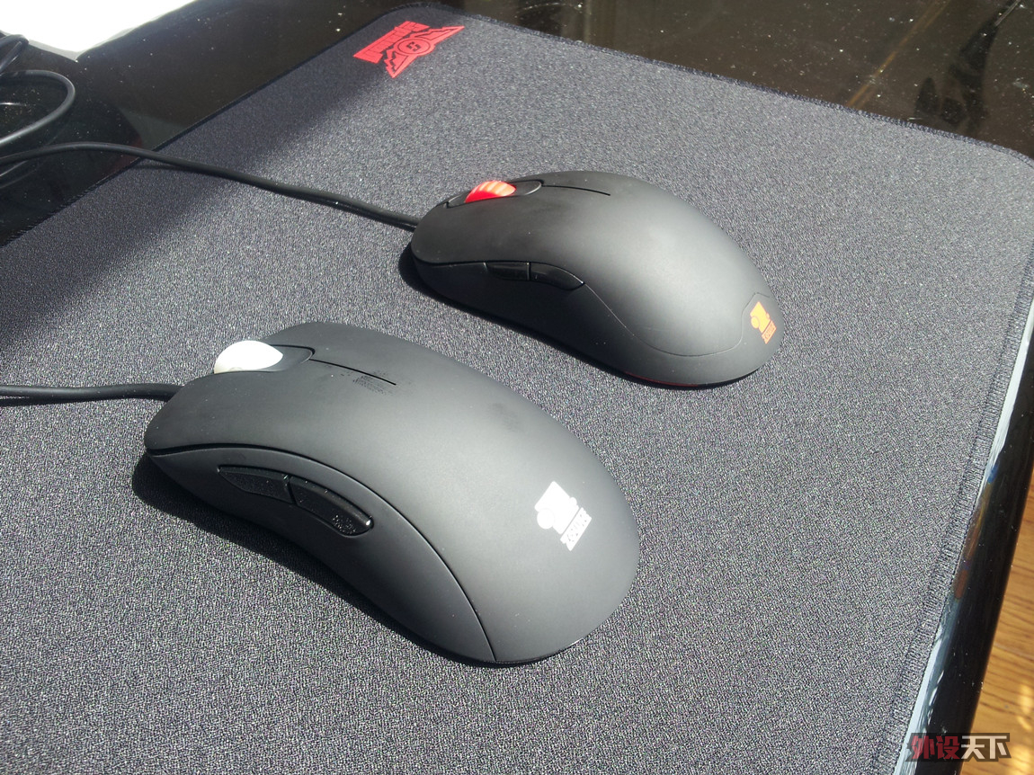 �﹦��Բ����� ��Zowie EC1 eVo�� �����ĵ�  ���ŶԱ�ͼ ��ףĸ���ǽ��տ��֡�