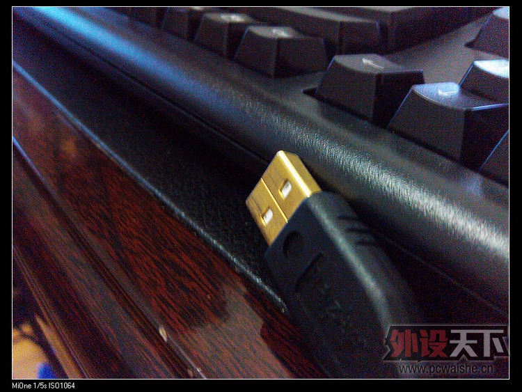 ���ѳ�����Ʒ�+����4G+PLUM����