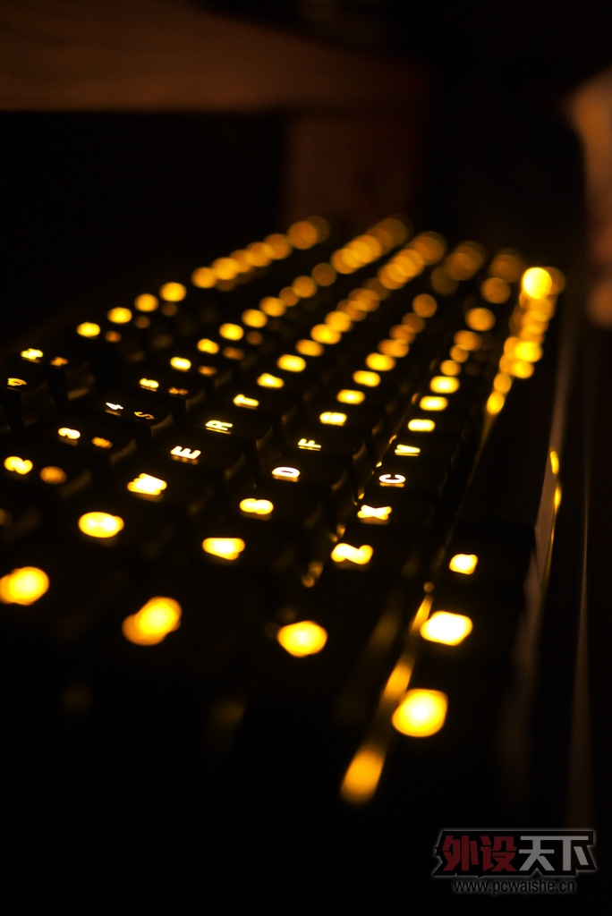 ���˰�DUCKY DK9008 Shining���ȹ�̫Ư���ˣ�