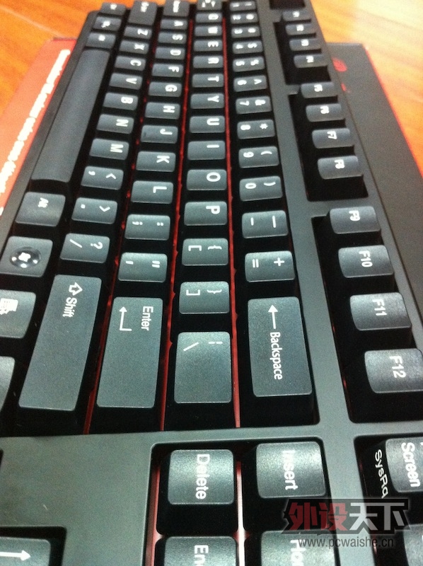 ���Ϻ���Rosewill RK-9000 �����е����