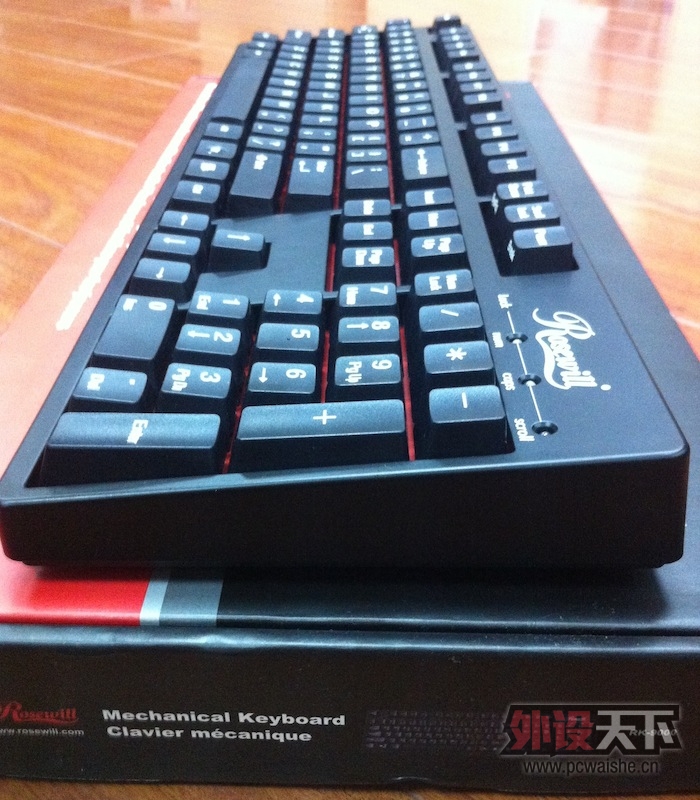 ���Ϻ���Rosewill RK-9000 �����е����