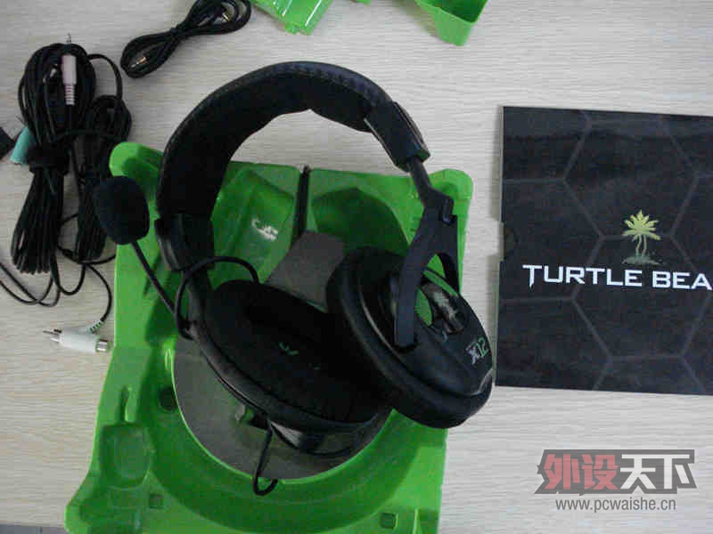 ��������һ�������������𱬵Ķ��� Ear forceX12���൱������