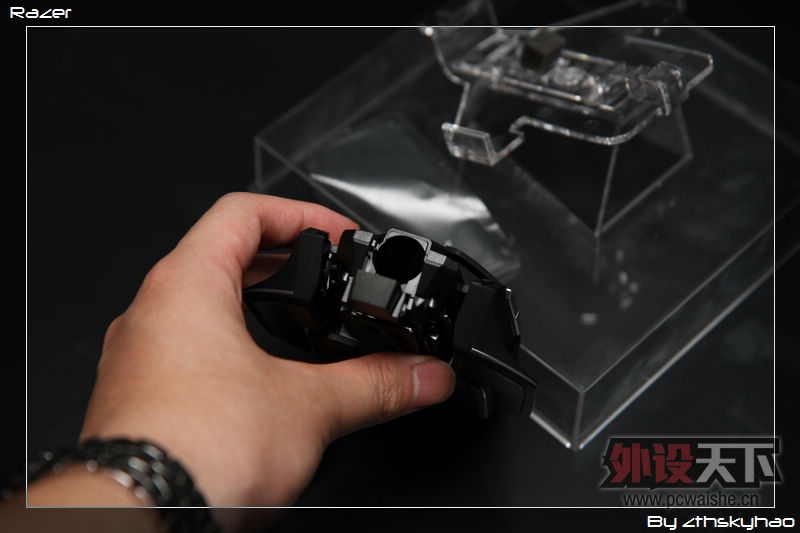 Razerȫ콢Ouroboros޲CJֳʵĸ룬ô