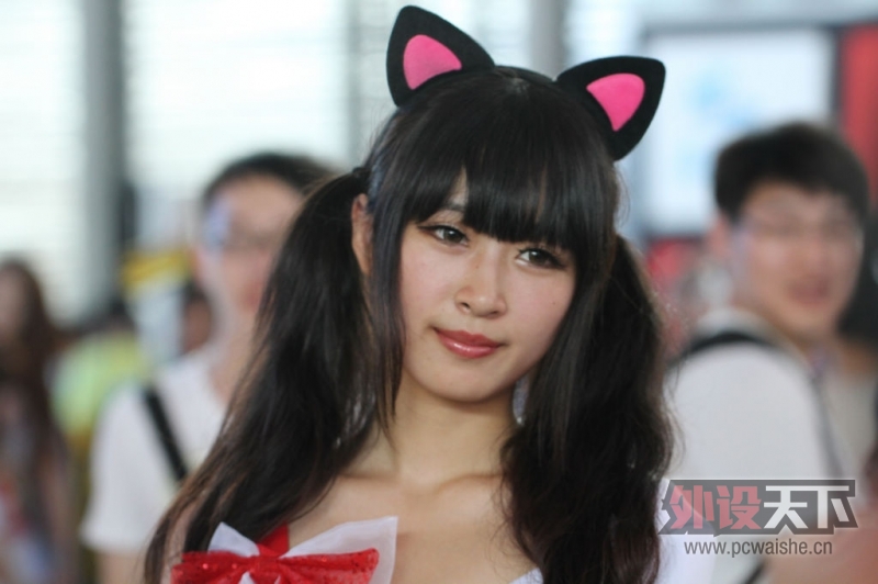 ChinaJoy2012 ��ֽ��Ϯ������~~~LZ��ʾ���Ժ��ᣬ���е㶶..������ҲΪ��������...