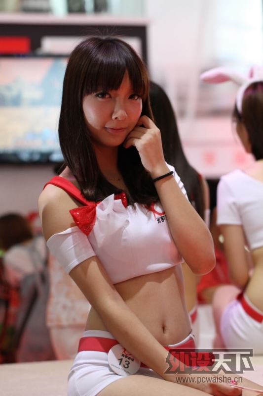 ChinaJoy2012 ��ֽ��Ϯ������~~~LZ��ʾ���Ժ��ᣬ���е㶶..������ҲΪ��������...