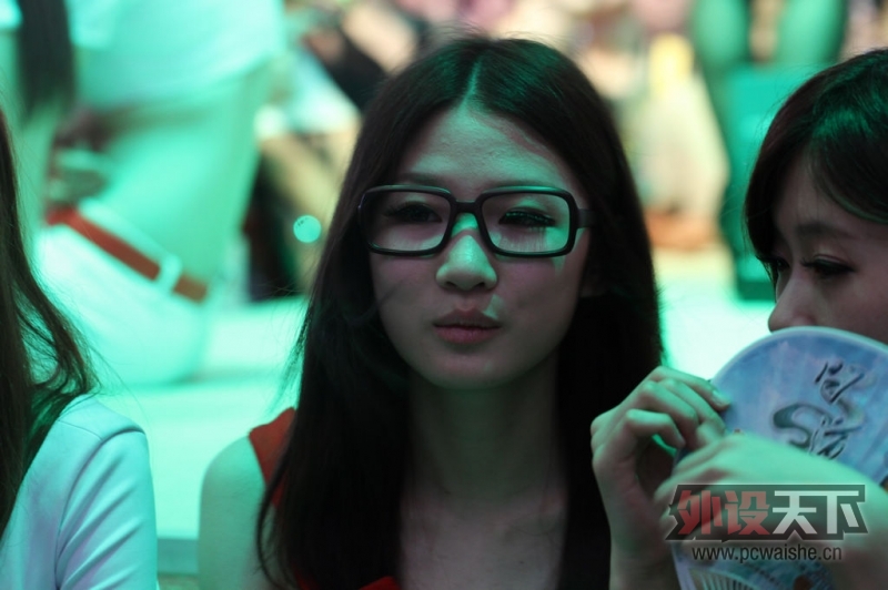 ChinaJoy2012 ��ֽ��Ϯ������~~~LZ��ʾ���Ժ��ᣬ���е㶶..������ҲΪ��������...