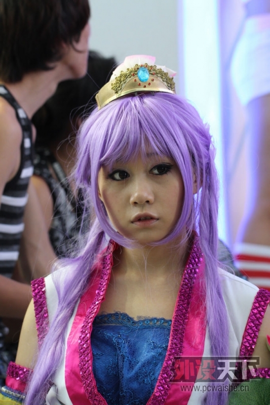 ChinaJoy2012 ��ֽ��Ϯ������~~~LZ��ʾ���Ժ��ᣬ���е㶶..������ҲΪ��������...