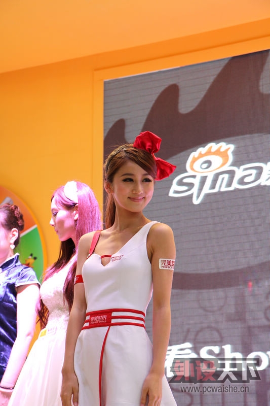 ChinaJoy������Ϯ�ڶ���...ԭ������ͼƬ̫�࣬���Էֳɼ������ˣ����յ�~~~