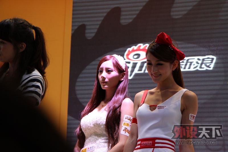 ChinaJoy������Ϯ�ڶ���...ԭ������ͼƬ̫�࣬���Էֳɼ������ˣ����յ�~~~