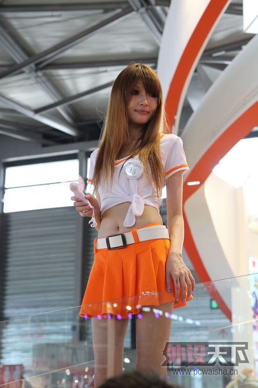 ChinaJoy������Ϯ�ڶ���...ԭ������ͼƬ̫�࣬���Էֳɼ������ˣ����յ�~~~