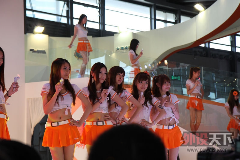 ChinaJoy������Ϯ�ڶ���...ԭ������ͼƬ̫�࣬���Էֳɼ������ˣ����յ�~~~