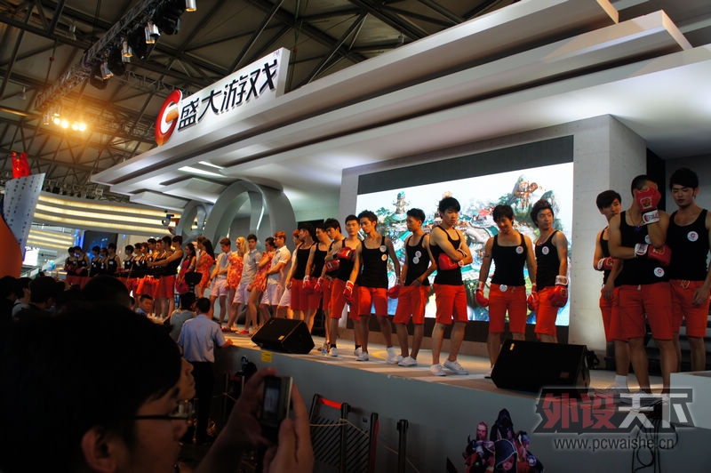 ChinaJoy2012 ��ֽ��Ϯ���ĵ���¥����ʾ�������һ��...