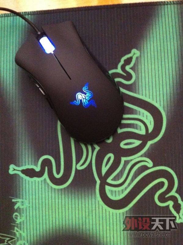��Ѫ�������һ�ڱ������� RAZER ��������