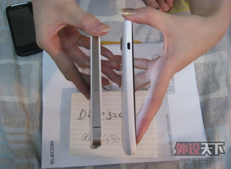 [����ʵ���]ħ��¼��ʦ+�����Onex�ֻ��ԱȰ���9300�������ĵ�