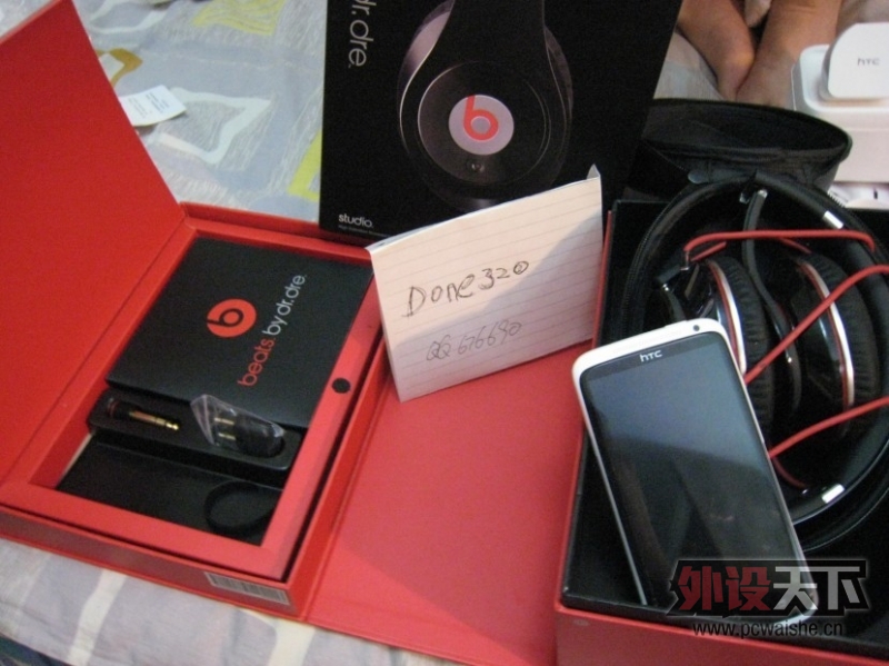 [����ʵ���]ħ��¼��ʦ+�����Onex�ֻ��ԱȰ���9300�������ĵ�