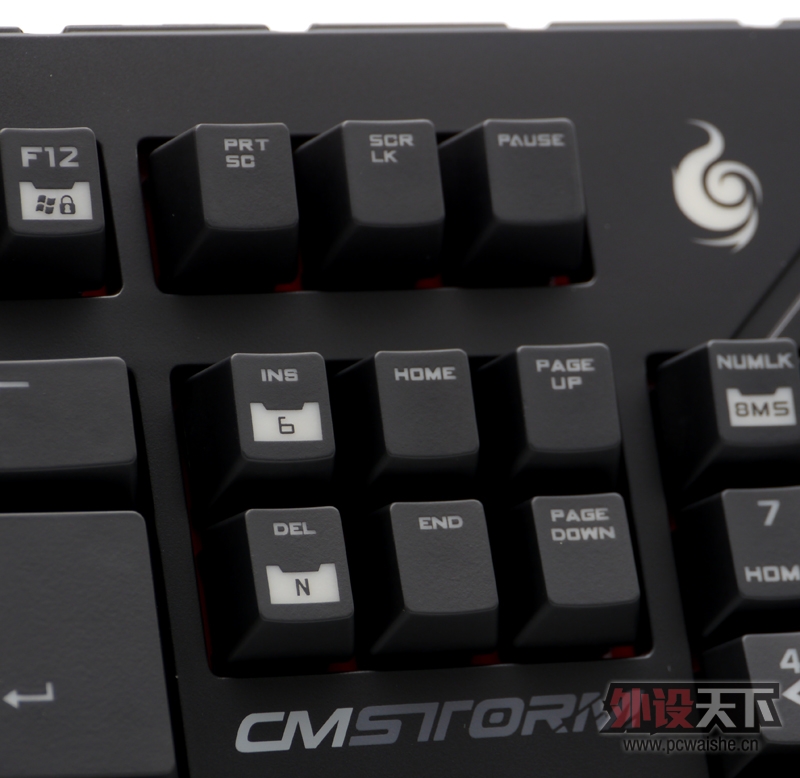 USB ȫ������ ���� CM Storm Quick Fire Pro ���ǹ