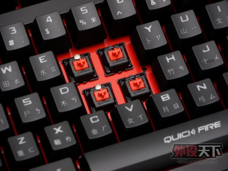 USB ȫ������ ���� CM Storm Quick Fire Pro ���ǹ