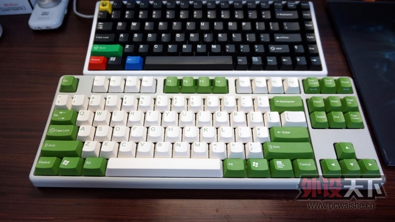 ��ɫ�ȳ���Ϯ~����һ��~~GH�Ź���ñ~