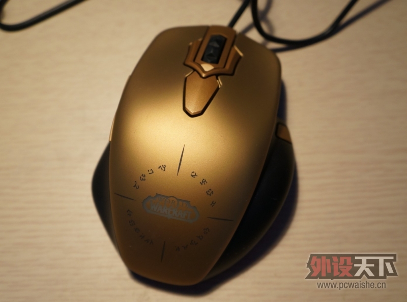 SteelSeries(���)��ħ�����硷MMO�ƽ����è����굽��