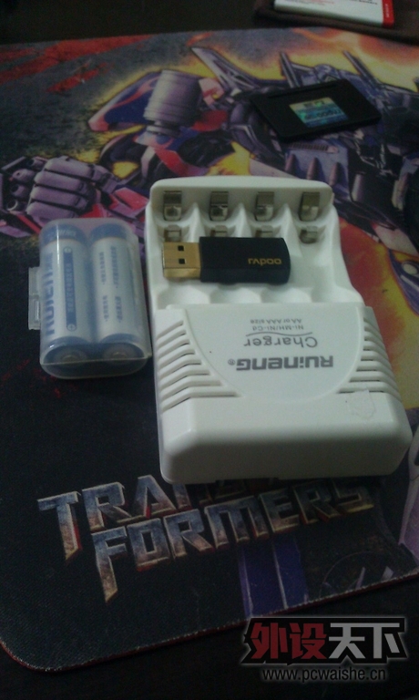 �����ݡ��װ�V8���ô����4��2700mAh���Զ���6��120������