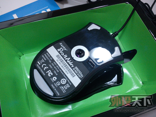 ���Ϻ�������Razer�������ߺ�ɫ������ 9���� 160Ԫ����� �ѳ�����