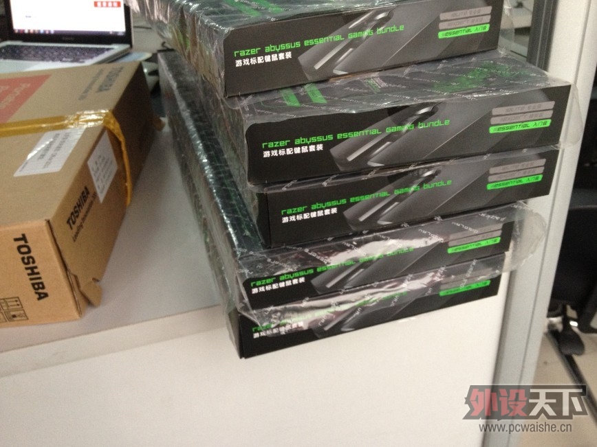 ���人����֥�ʼǱ����� �ͺ�R800-K01B �۸�3500Ԫ